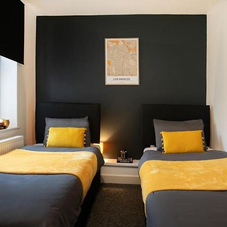 Spacious 2 Bedroom Apartments - 5 Mins From Qmc, Universities And City Centre! 노팅엄 외부 사진